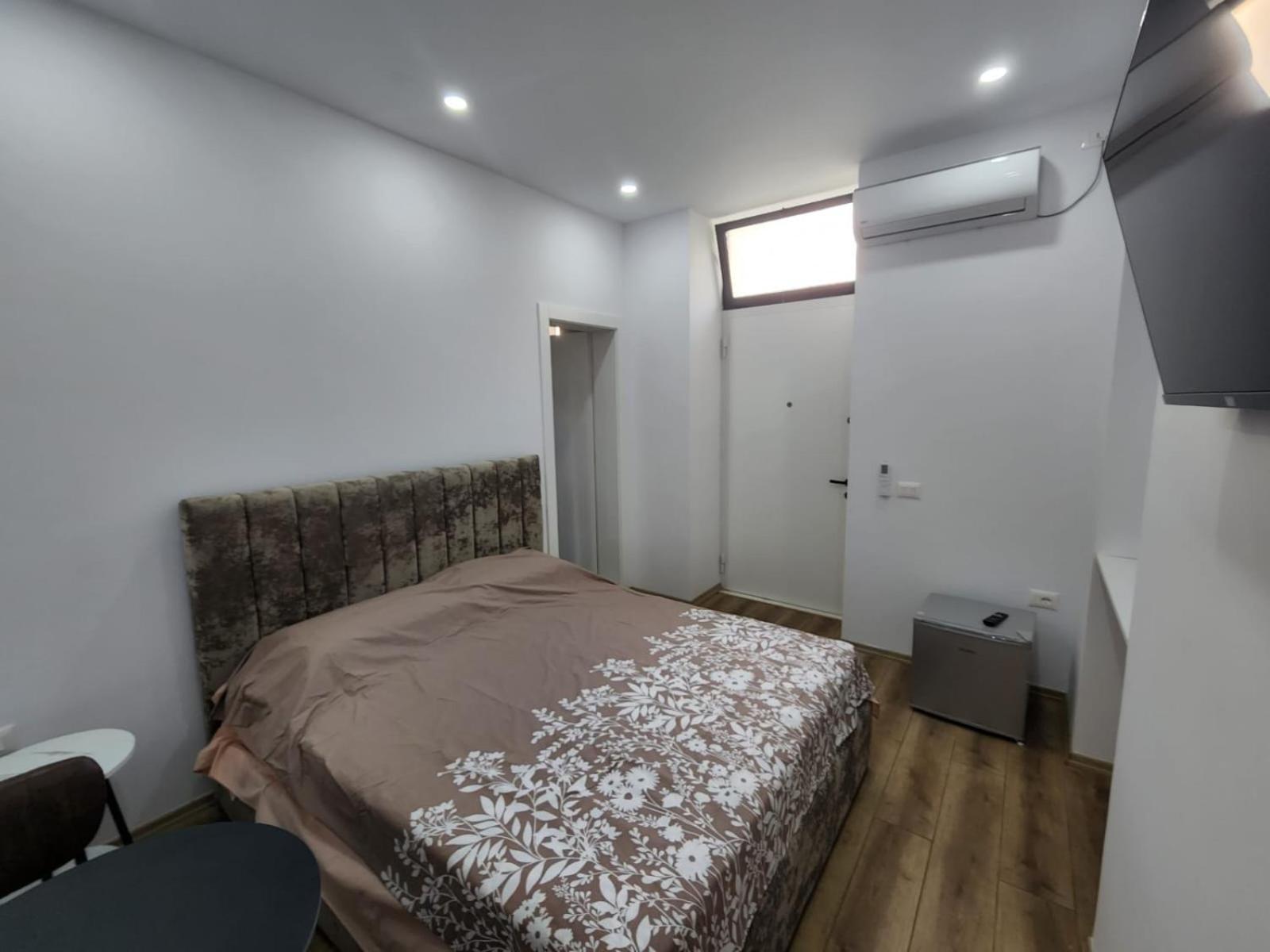 Vila 21 At Blloku Area Tiranë Eksteriør bilde